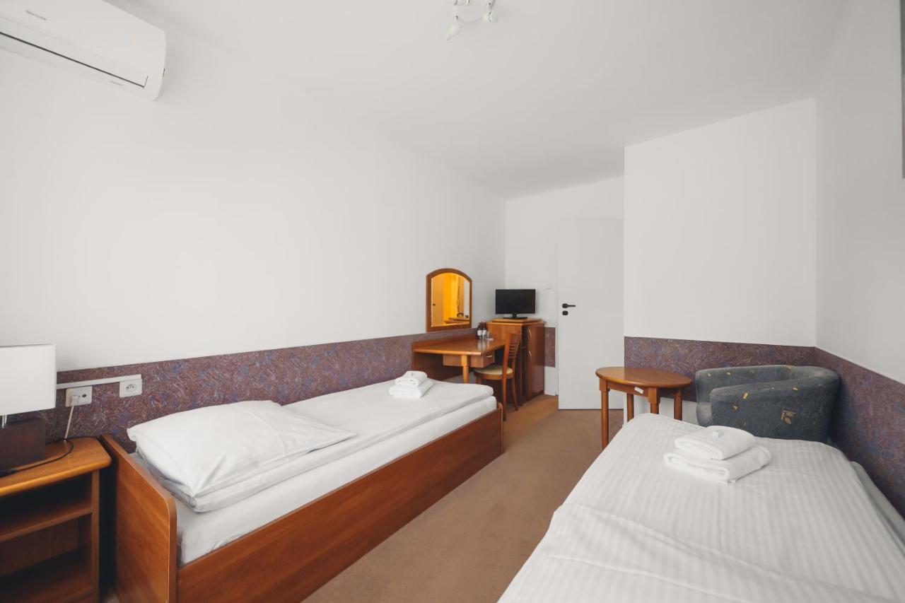 Elita Hotel & Restauracja Iwonicz-Zdrój Eksteriør bilde