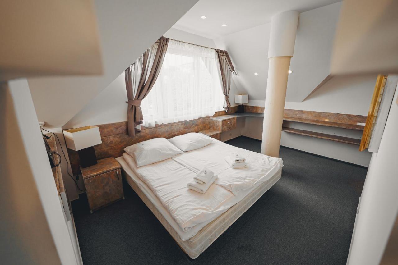 Elita Hotel & Restauracja Iwonicz-Zdrój Eksteriør bilde