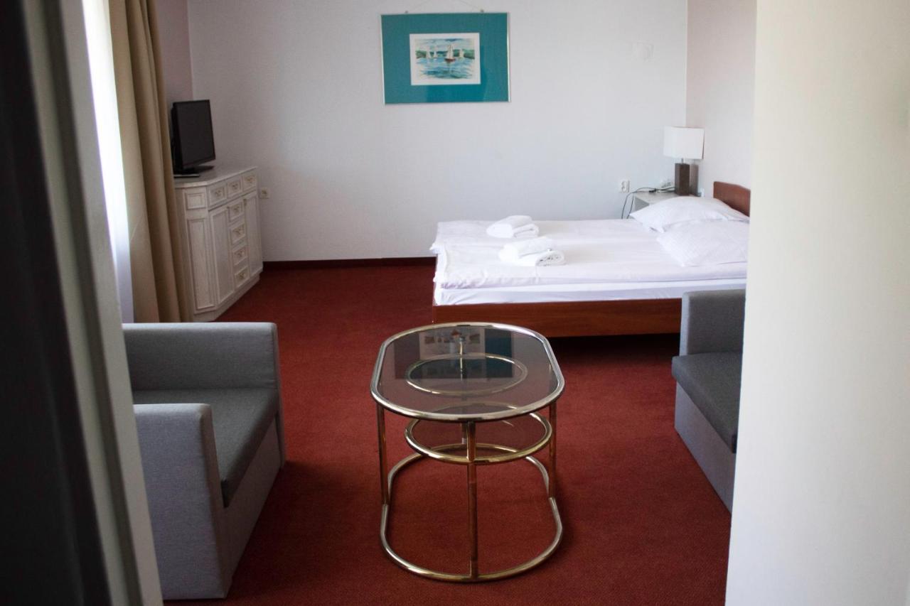 Elita Hotel & Restauracja Iwonicz-Zdrój Eksteriør bilde