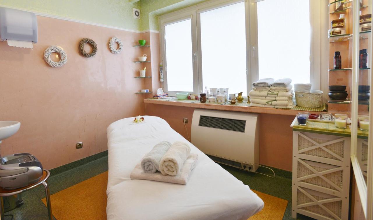 Elita Hotel & Restauracja Iwonicz-Zdrój Eksteriør bilde